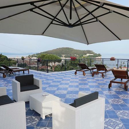 Gli Archi Sul Mare Bed & Breakfast Гаета Екстериор снимка