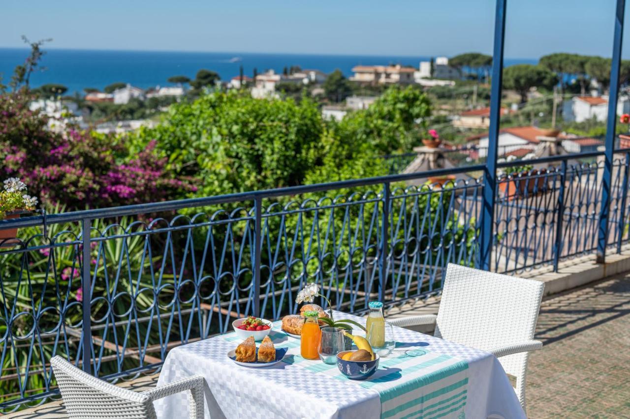 Gli Archi Sul Mare Bed & Breakfast Гаета Екстериор снимка