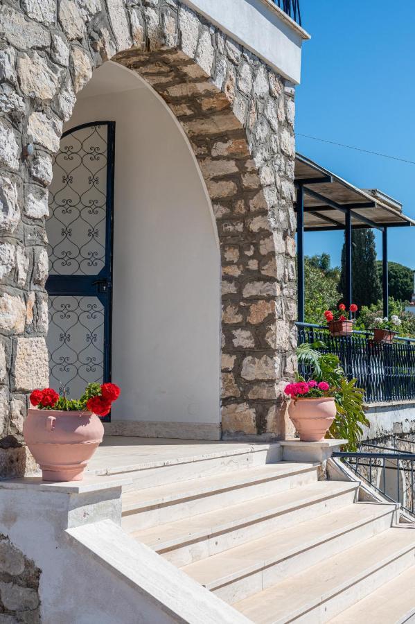 Gli Archi Sul Mare Bed & Breakfast Гаета Екстериор снимка