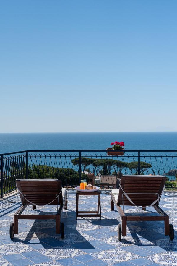 Gli Archi Sul Mare Bed & Breakfast Гаета Екстериор снимка