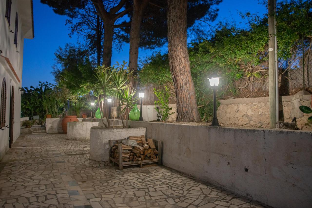 Gli Archi Sul Mare Bed & Breakfast Гаета Екстериор снимка