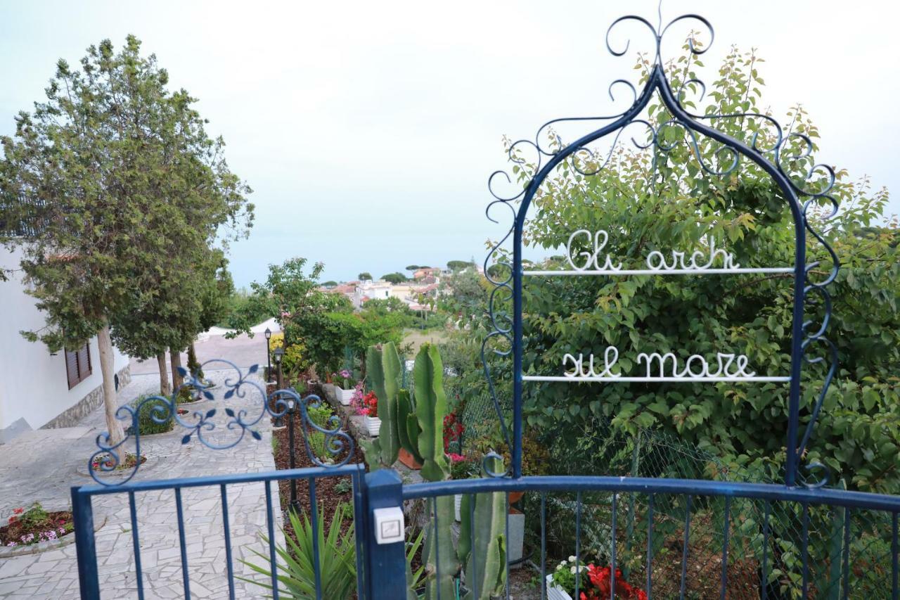 Gli Archi Sul Mare Bed & Breakfast Гаета Екстериор снимка