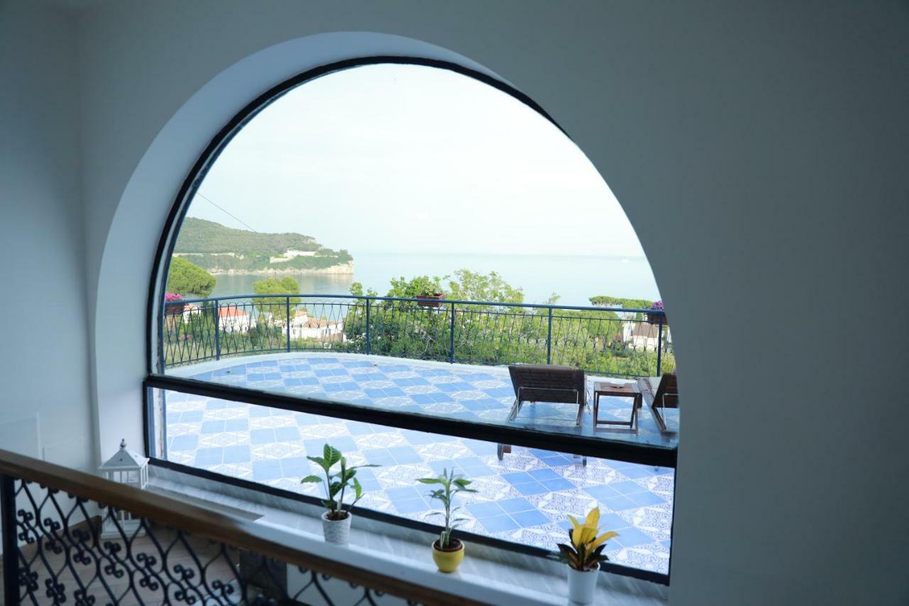 Gli Archi Sul Mare Bed & Breakfast Гаета Екстериор снимка