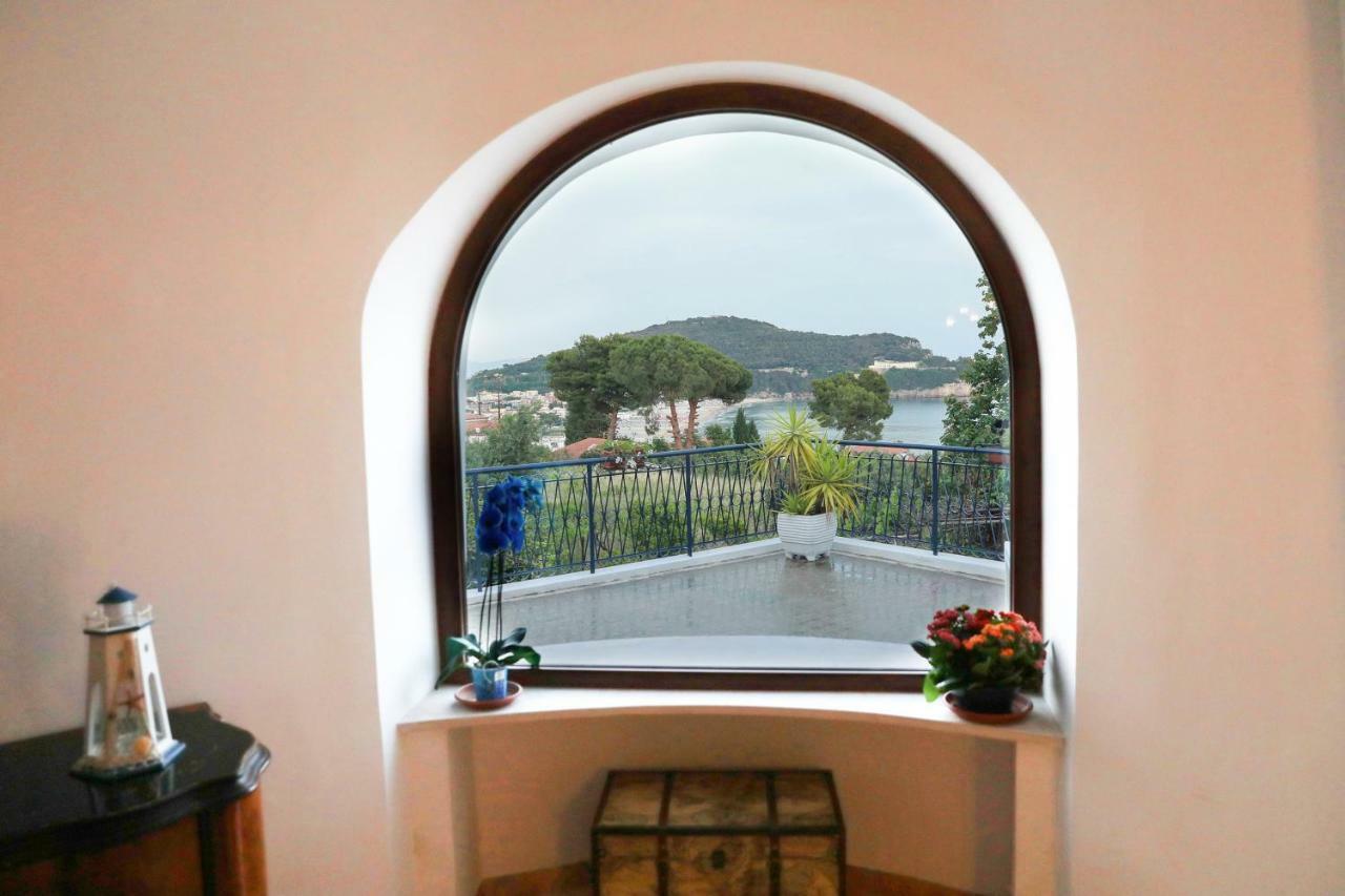Gli Archi Sul Mare Bed & Breakfast Гаета Екстериор снимка